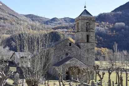 Les fulles cauen, arriba la boira i comença a fer fred.