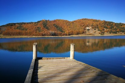 Les fulles cauen, arriba la boira i comença a fer fred.
