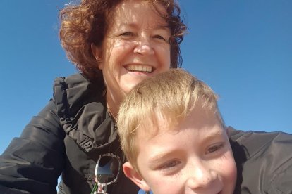 Felicita els teus familiars i amics pel seu aniversari, sant, casament enviant fotos a cercle@segre.com