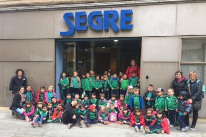 Felicita els teus familiars i amics pel seu aniversari, sant, casament enviant fotos a cercle@segre.com