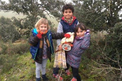 Felicita els teus familiars i amics pel seu aniversari, sant, casament enviant fotos a cercle@segre.com