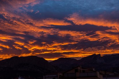 La calor, les tempestes, el paisatge groc i sec.