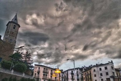 La calor, les tempestes, el paisatge groc i sec.