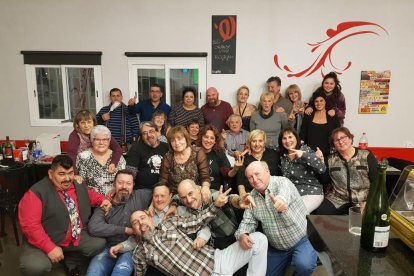 Felicita els teus familiars i amics pel seu aniversari, sant, casament enviant fotos a cercle@segre.com