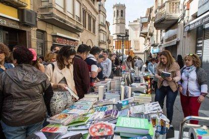 Anem ampliant el recull d'imatges