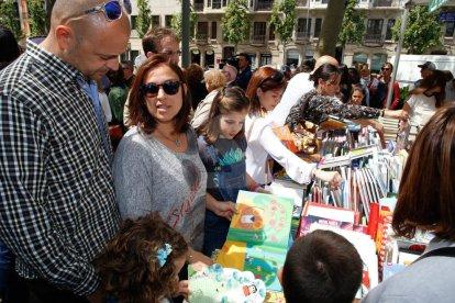 Anem ampliant el recull d'imatges