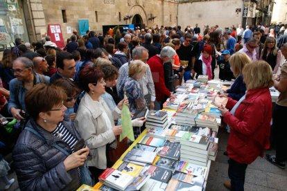 Anem ampliant el recull d'imatges
