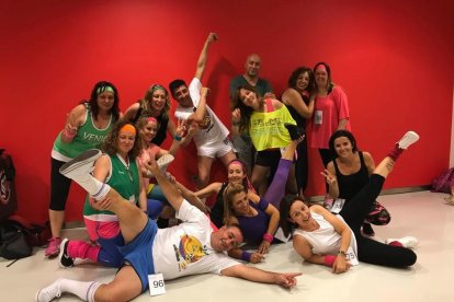 Felicita els teus familiars i amics pel seu aniversari, sant, casament enviant fotos a cercle@segre.com