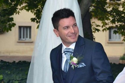 Felicita els teus familiars i amics pel seu aniversari, sant, casament enviant fotos a cercle@segre.com