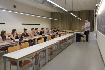 La UdL pierde un 1,5% de alumnos de primero en los grados pero gana un 10,4 en los másteres
