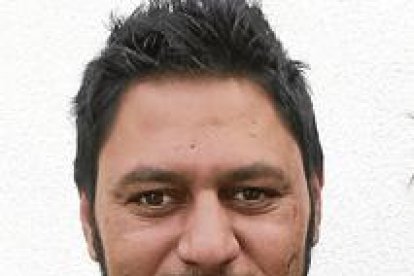 Membres de les famílies que han okupat pisos i que compten amb el suport de Mariola en Moviment.