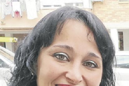 Membres de les famílies que han okupat pisos i que compten amb el suport de Mariola en Moviment.