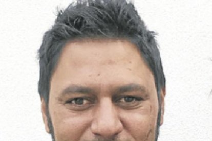 Membres de les famílies que han okupat pisos i que compten amb el suport de Mariola en Moviment.