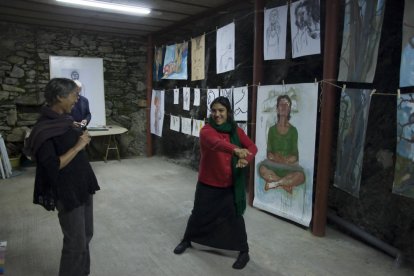 Intervenció artística sobre el món rural, amb la participació de veïns.