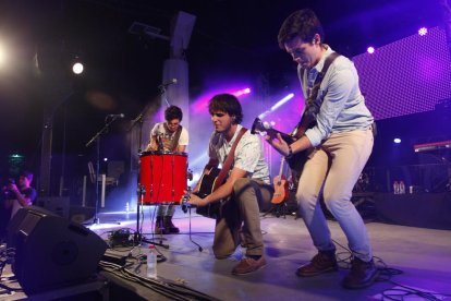 La plaça de la Paeria va ser l’escenari ahir d’una de les parades del seguici de la festa, amb Lo Marraco com a protagonista.
