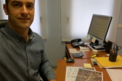 Téllez estripa el text del jutge.