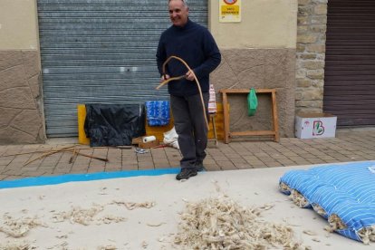 Els carrers d’Àger es van omplir ahir de visitants i de parades amb productes autòctons.