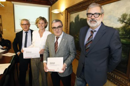L’alcalde, al centre de la imatge, va presentar ahir el projecte de pressupostos per a l’any que ve.