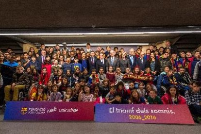 Gerard Piqué, que va jugar els últims minuts fent de davanter, va tenir les millors oportunitats per al Barça i fins i tot li van anul·lar un gol legal.