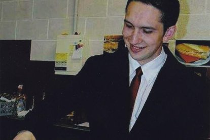 Felicita els teus familiars i amics pel seu aniversari, sant, casament enviant fotos a cercle@segre.com