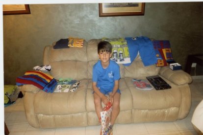 Felicita els teus familiars i amics pel seu aniversari, sant, casament enviant fotos a cercle@segre.com