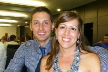 Felicita els teus familiars i amics pel seu aniversari, sant, casament enviant fotos a cercle@segre.com