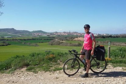 Felicita els teus familiars i amics pel seu aniversari, sant, casament enviant fotos a cercle@segre.com