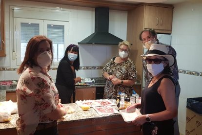 És hora de retrobar-nos amb família i amics.