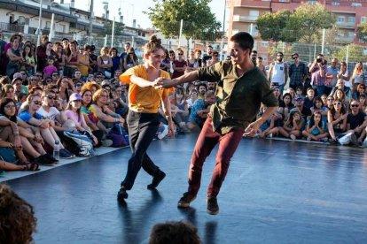 El certamen de teatre al carrer celebra la 39a edició.