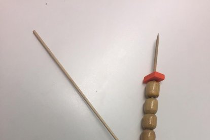 Crea el teu propi instrument de música artesanalment i amb material reciclat.