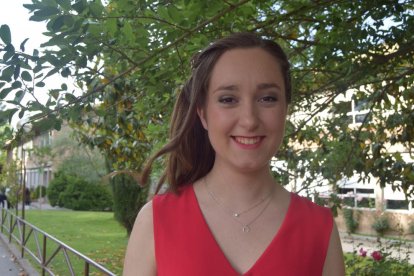 Felicita els teus familiars i amics pel seu aniversari, sant, casament enviant fotos a cercle@segre.com