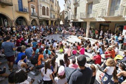 El certamen de teatre al carrer celebra la 39a edició.