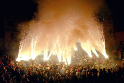 Gegants, cap-grossos, diables, ball de bastons,...
