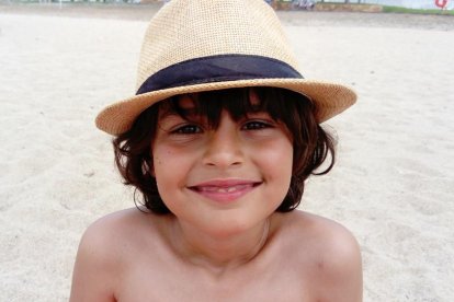 Felicita els teus familiars i amics pel seu aniversari, sant, casament enviant fotos a cercle@segre.com