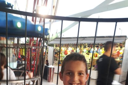 Felicita els teus familiars i amics pel seu aniversari, sant, casament enviant fotos a cercle@segre.com