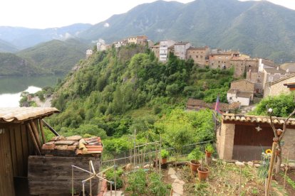 Envia'ns fotos relacionades amb l'estiu i guanya una estada a l'Hotel Estanys Blaus de Tavascan.