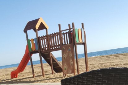 Felicita els teus familiars i amics pel seu aniversari, sant, casament enviant fotos a cercle@segre.com