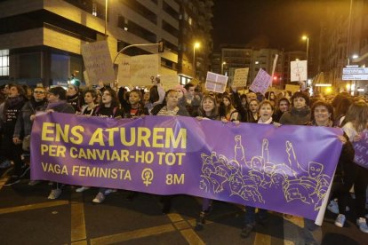 Jornada con dos manifestaciones por falta de un acuerdo entre los colectivos feministas Marea Lila y la Coordinadora del 8-M.