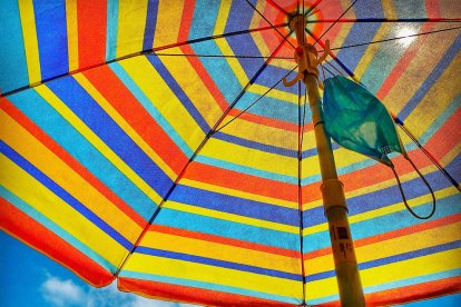 Envia'ns fotos relacionades amb l'estiu i guanya una estada a l'Hotel Estanys Blaus de Tavascan.