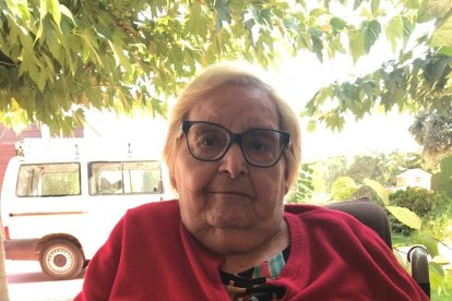 Felicita els teus familiars i amics pel seu aniversari, sant, casament enviant fotos a cercle@segre.com