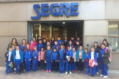 Felicita els teus familiars i amics pel seu aniversari, sant, casament enviant fotos a cercle@segre.com