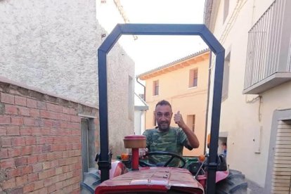 Felicita els teus familiars i amics pel seu aniversari, sant, casament enviant fotos a cercle@segre.com