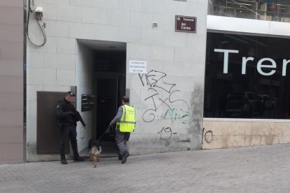Registros de la Guardia Civil en la capital del Segrià, Almacelles, Castellnou de Seana y Bellpuig.