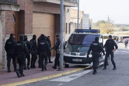 Registros de la Guardia Civil en la capital del Segrià, Almacelles, Castellnou de Seana y Bellpuig.
EN ACTUALIZACIÓN