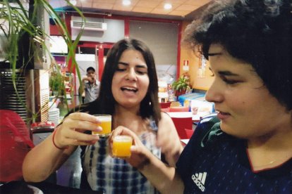 Felicita els teus familiars i amics pel seu aniversari, sant, casament enviant fotos a cercle@segre.com