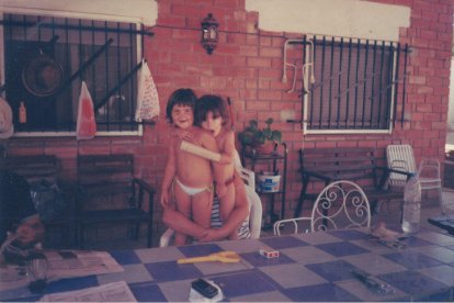 Felicita els teus familiars i amics pel seu aniversari, sant, casament enviant fotos a cercle@segre.com