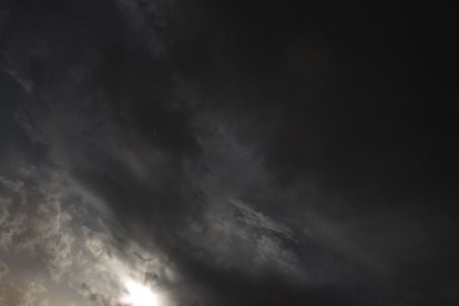 Les fulles cauen, arriba la boira i comença a fer fred.