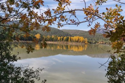 Les fulles cauen, arriba la boira i comença a fer fred.
