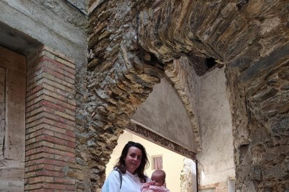 Felicita els teus familiars i amics pel seu aniversari, sant, casament enviant fotos a cercle@segre.com