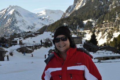 Felicita els teus familiars i amics pel seu aniversari, sant, casament enviant fotos a cercle@segre.com